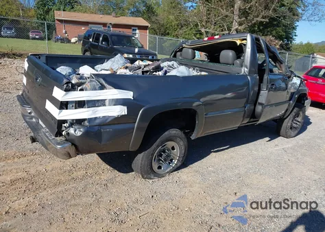 2001 Chevrolet Silverado 2500Hd Ls from USA, damaged, VIN 1GCHK24151E293748